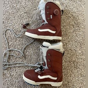 Van’s Ferra Pro Women’s Snowboard Boots, size 8